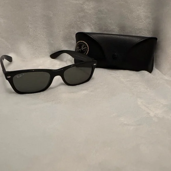 Ray-Ban Classic Black Sunglasses - Picture 2 of 8